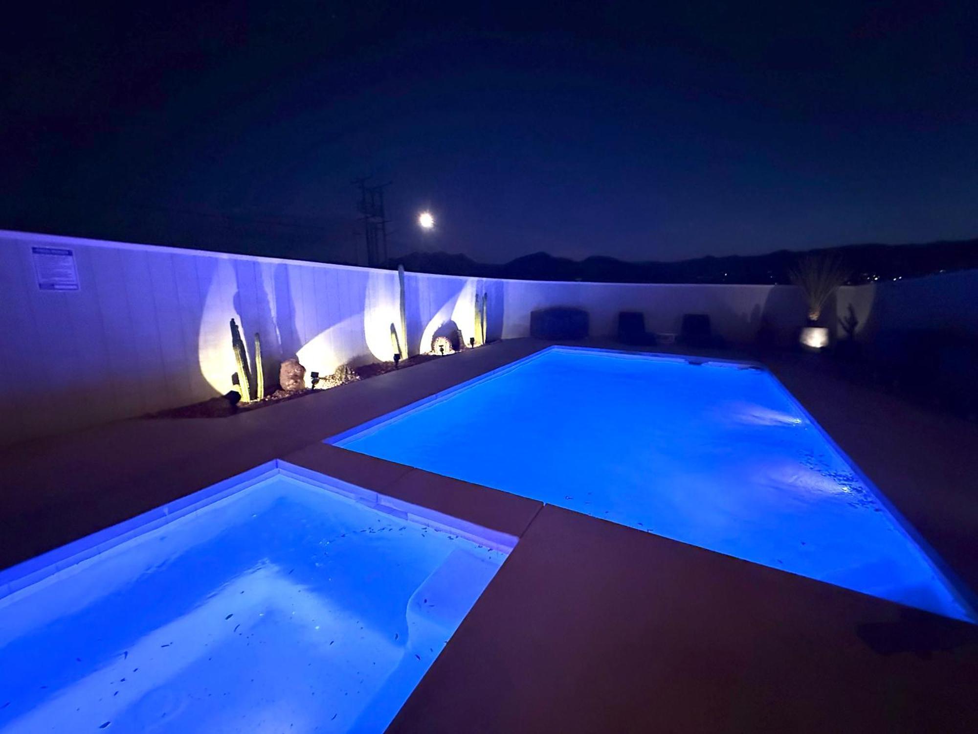 House With Great View - 1 Min From Visitor Center! Hébergement de vacances *
